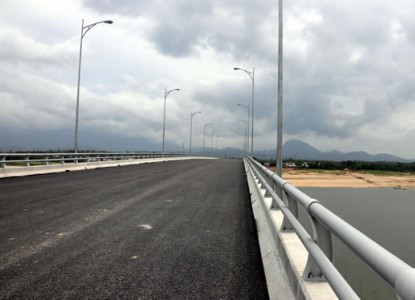 Cầu Giao Thủy đã hoàn thành.  