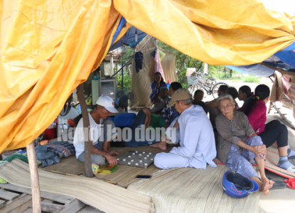 Quảng Nam: Nhiều cụ già dựng lều phản ứng nhà máy thép suốt 3 tháng trời