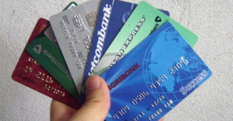 Chủ thẻ Vietcombank bỗng dưng mất 500 triệu đồng trong đêm