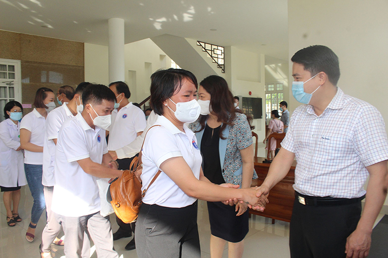 30 y bác sĩ Quảng Nam lên đường hỗ trợ TP Hồ Chí Minh chống dịch Covid-19