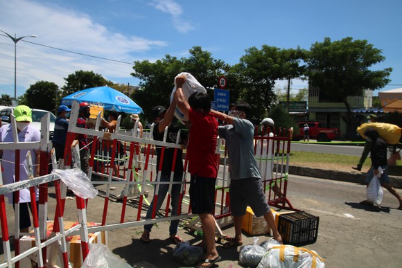 Truy tìm, xử lý nguồn tung tin giả dừng nhận hàng hóa giữa Quảng Nam, Đà Nẵng