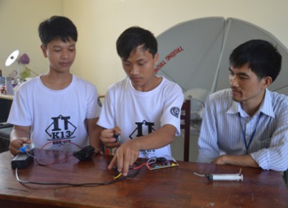 3 thầy trò xuất sắc giành giải nhất tại hội thi Sáng tạo kỹ thuật tỉnh Quảng Nam