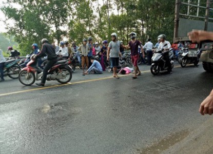Đà Nẵng: Một nữ sinh bất tỉnh sau va chạm giao thông