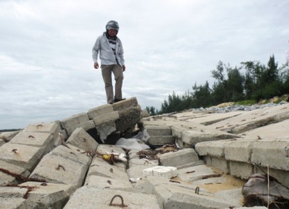 Hơn 21 tỷ đồng xây dựng tuyến kè chống sạt lở bờ biển tại xã Tam Hải