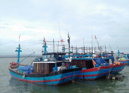 Quảng Nam kêu gọi gần 400 tàu thuyền tìm nơi trú tránh an toàn trong bão số 10