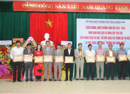 Quảng Nam vinh danh 72 nhà giáo tiêu biểu