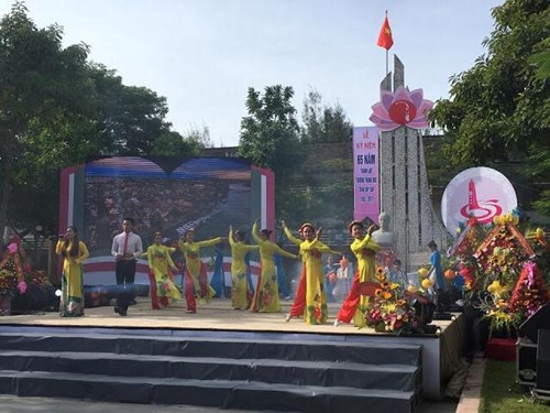 Quảng Nam: Trường THPT Trần Quý Cáp kỷ niệm 65 năm thành lập