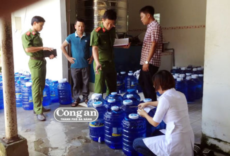 Quảng Nam: Nhiều cơ sở nước uống đóng bình không đảm bảo vệ sinh